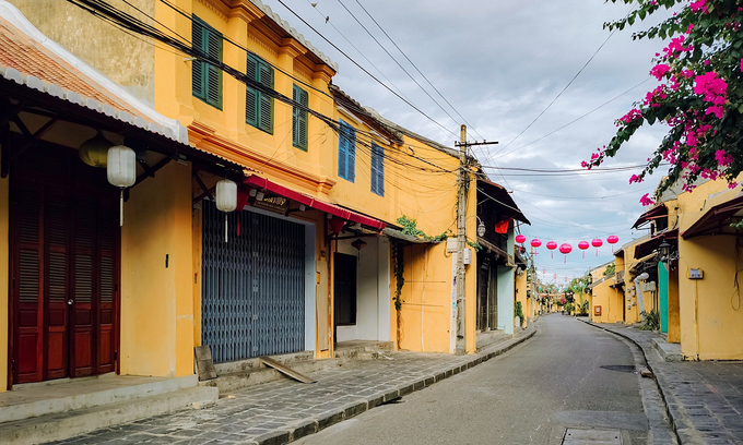 An empty street in Hoi An ancient town, July 2020. Photo: VnExpress