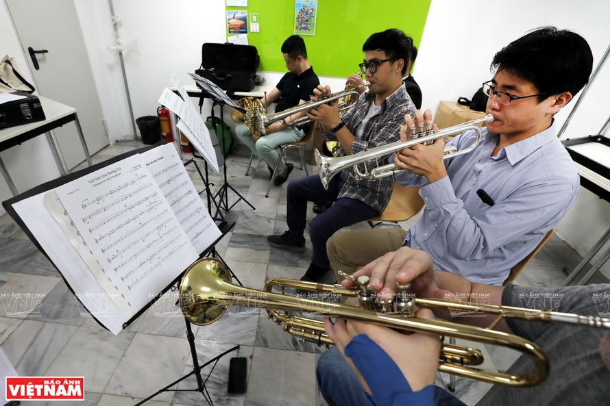 Concert Series: Blowing the Horn in Hanoi