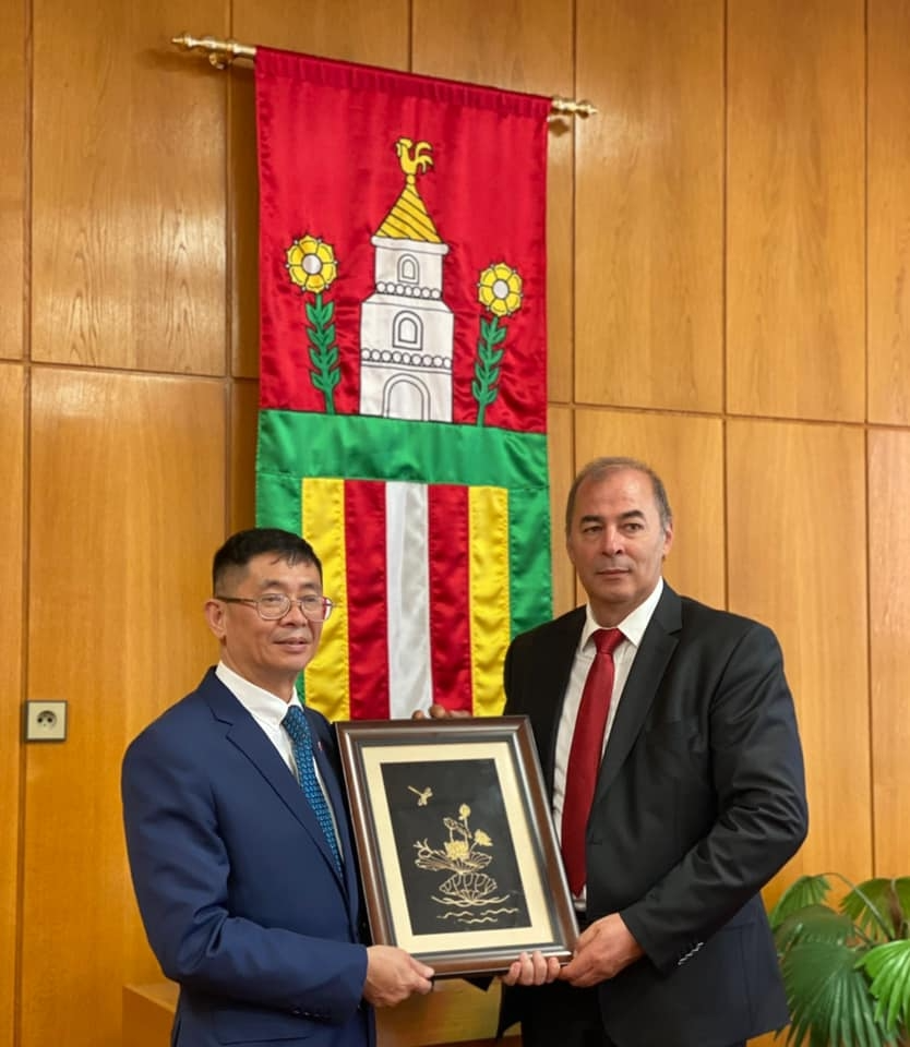 Slovak Town's Deep Affection for President Ho Chi Minh