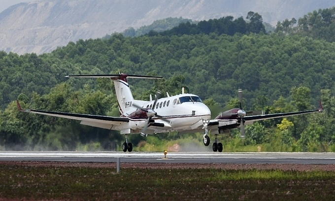 A plane lands in Van Don Airport in Quang Ninh Province, July 2018. Photo: VnExpress