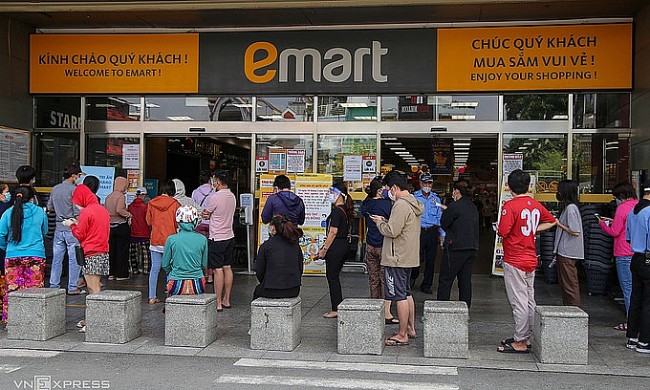 Vietnam News Today (August 22): Shippers to Halt Services in Eight HCM City Districts