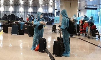 Vietnam News Today (September 6): Vietnam Welcomes First International Flight Under Vaccine Passport Policy