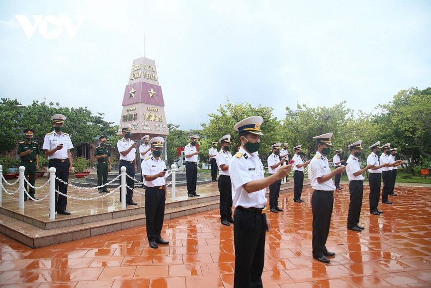 Fighting Covid on Vietnam's Remote Islands