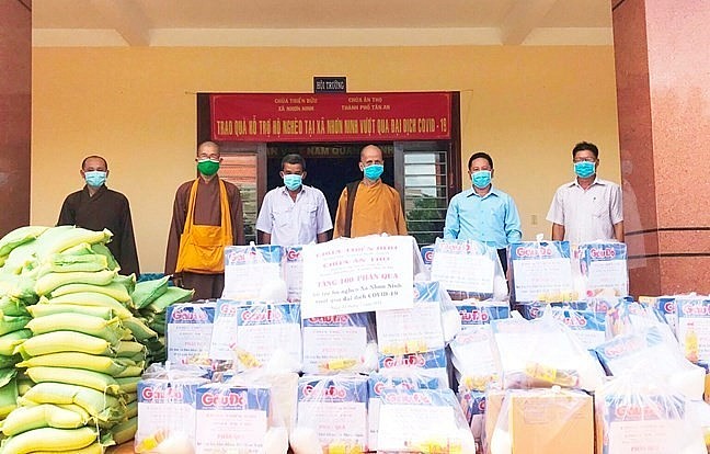 Vietnamese Religious Organizations Join Hands to Fight Covid-19