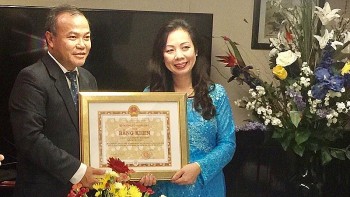 Overseas Vietnamese Writes Book About Ho Chi Minh President