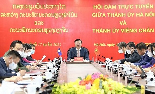 Secretary of the Hanoi Party Committee Dinh Tien Dung at the talks. Photo: VNA