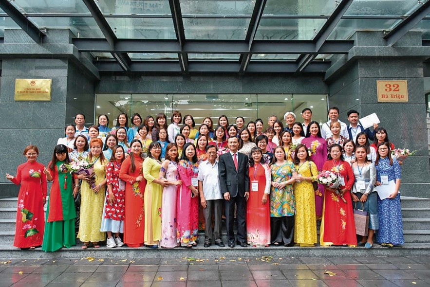 Efforts to Preserve Vietnamese Language Abroad