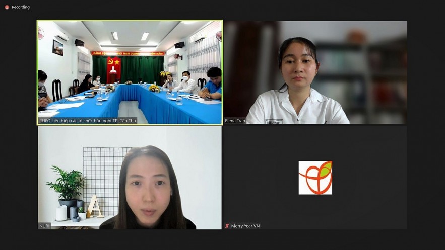 Vietnamese and Korean Students' Cultural Exchange in 2022