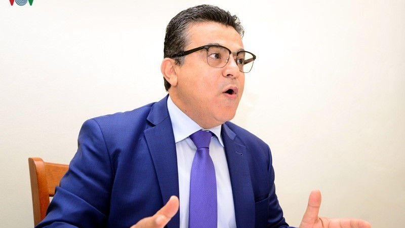 palestinian ambassador it is easy to access information in vietnam