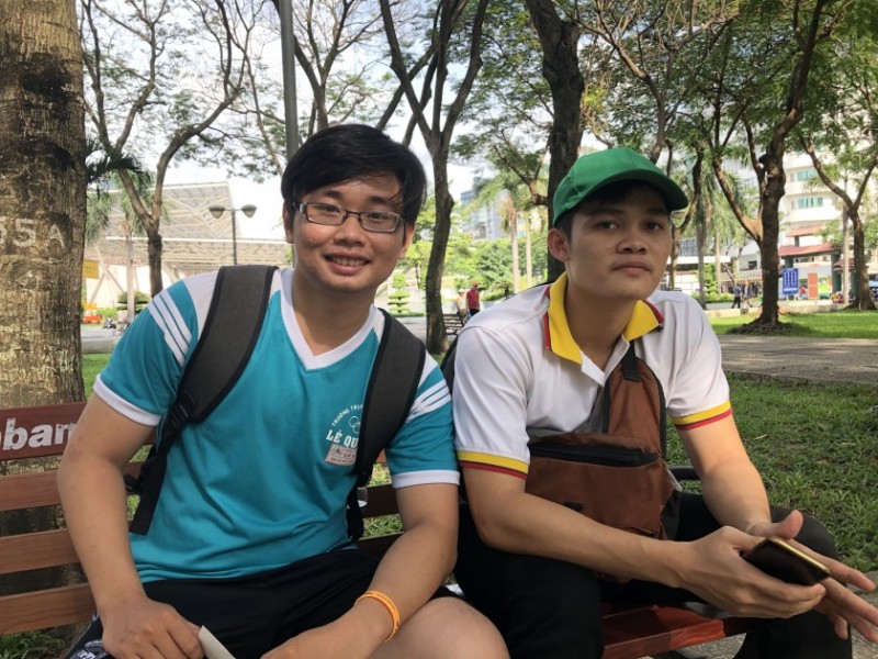 vietnamese flock to this park to catch a tourist and learn english for free