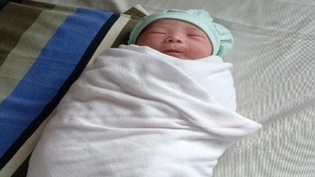 Baby girl born in COVID-19 quarantine zone