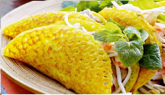 how to make banh xeo crispy vietnamese crepes