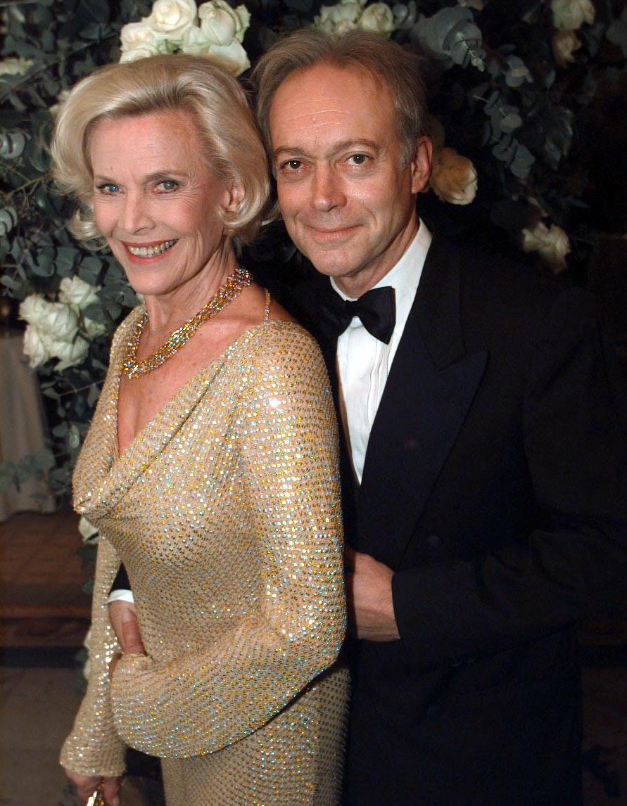 news world today life and career of james bond star honor blackman photos