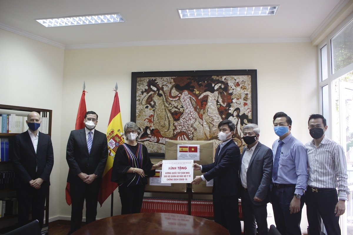 spanish ambassador never forget the deep affection of vietnamese