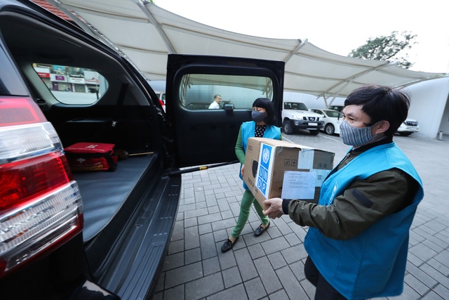 undp donates 20000 medical masks to help vietnam fight against covid 19