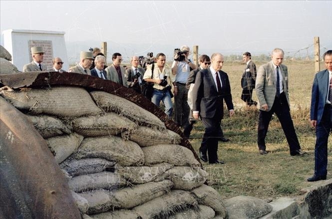 a look back at 48 years of vietnam france diplomatic relations through photos