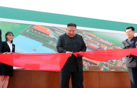 North Korea leader Kim Jong-un appears in public amid health rumors