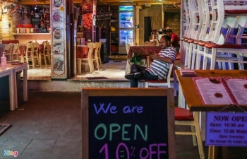 ho chi minh citys bui vien backpacker street remains deserted after re opening