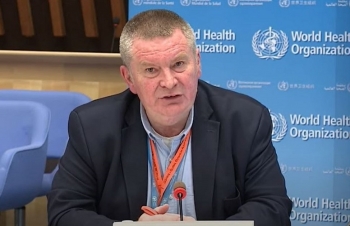 just like hiv coronavirus may never go away who expert warns