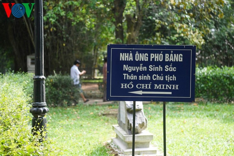 a look at president ho chi minhs house throughout his childhood