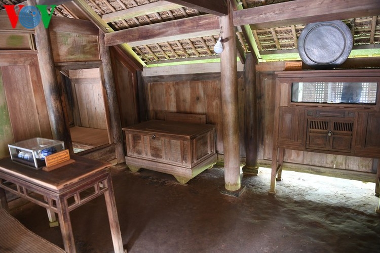 a look at president ho chi minhs house throughout his childhood