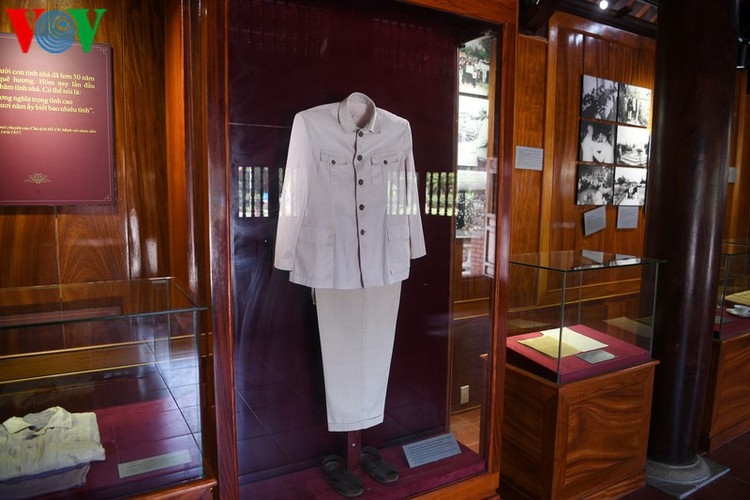 a look at president ho chi minhs house throughout his childhood