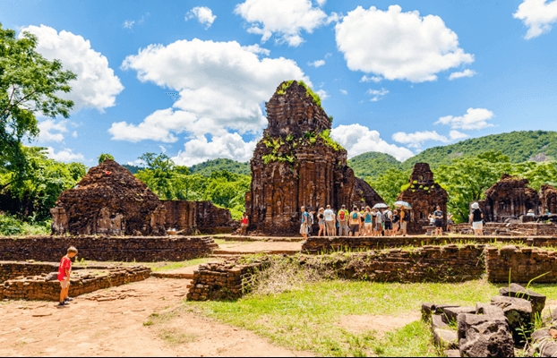 1100 year old monolithic sandstone shiv linga unearthed in vietnams my son sanctuary