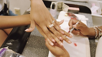 vietnamese american nail salons eager to resume operations