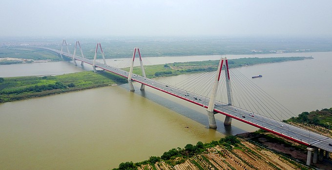 five vietnamese bridges that have become global attractions
