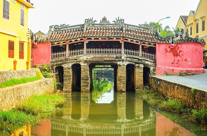 five vietnamese bridges that have become global attractions