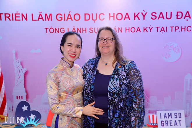 us first lady michelle obama in the eyes of vietnamese women