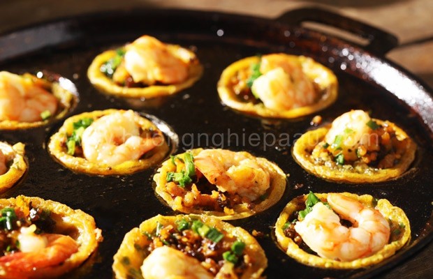 five dishes to try vietnam from crispy prawn pancakes to banana peanut ice cream