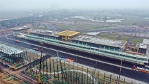 three f1 team members placed quarantined over coronavirus fears at australian gp