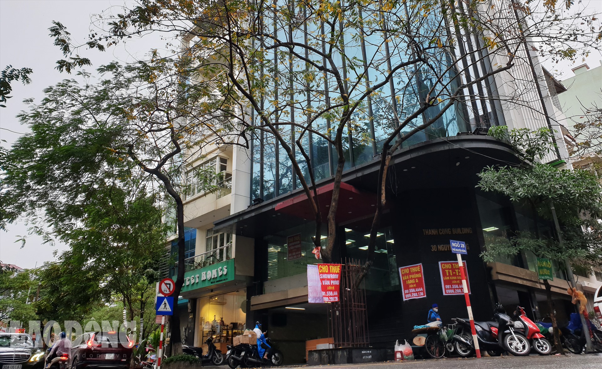shop closures in hanoi hcm city due to coronavirus fears