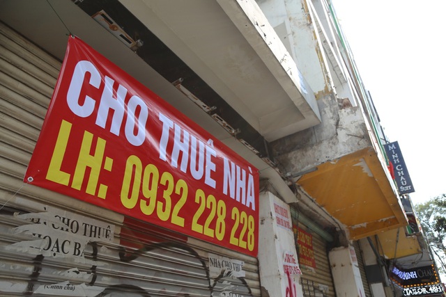 shop closures in hanoi hcm city due to coronavirus fears