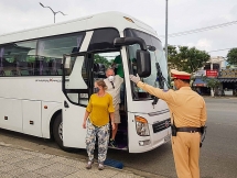 luxury hotels in da nang devote their rooms and restaurants to quarantined zones with free of charge meals