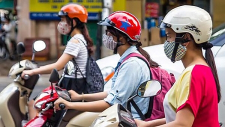 88,000 face masks from Vietnam arrived in Italy