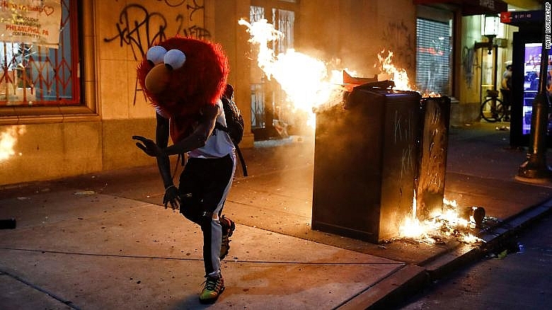 protest and riot break out around america after george floyds death photos