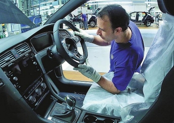 volkswagen to recall 1637 imported bentley bentayga v8 cars in china