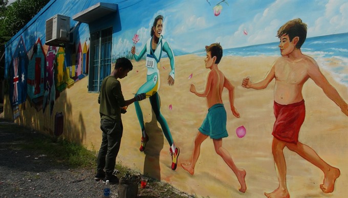 Australia-Vietnam art project decorates village
