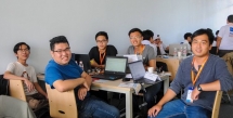 why most vietnamese dont buy made in vietnam smartphones
