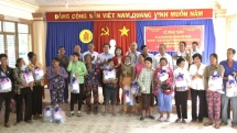ao victims in an giang get free wheelchairs