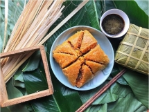 the colors of traditional and modern chung cake