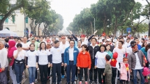 a 29 year old vietnamese female phd created a new approach for cancer treatment in singapore