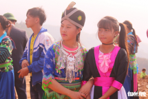 vietnams hmong people celebrate traditional new year