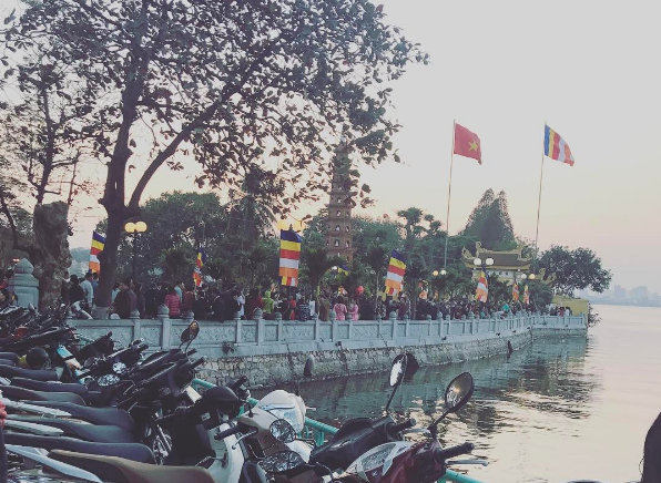 People flock to pagodas for a prosperous year ahead