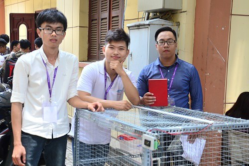 vietnam economy, business news, vn news, vietnamnet bridge, english news, Vietnam news, news Vietnam, vietnamnet news, vn news, Vietnam net news, Vietnam latest news, Vietnam breaking news, invention, Duy Tan University, smart henhouse