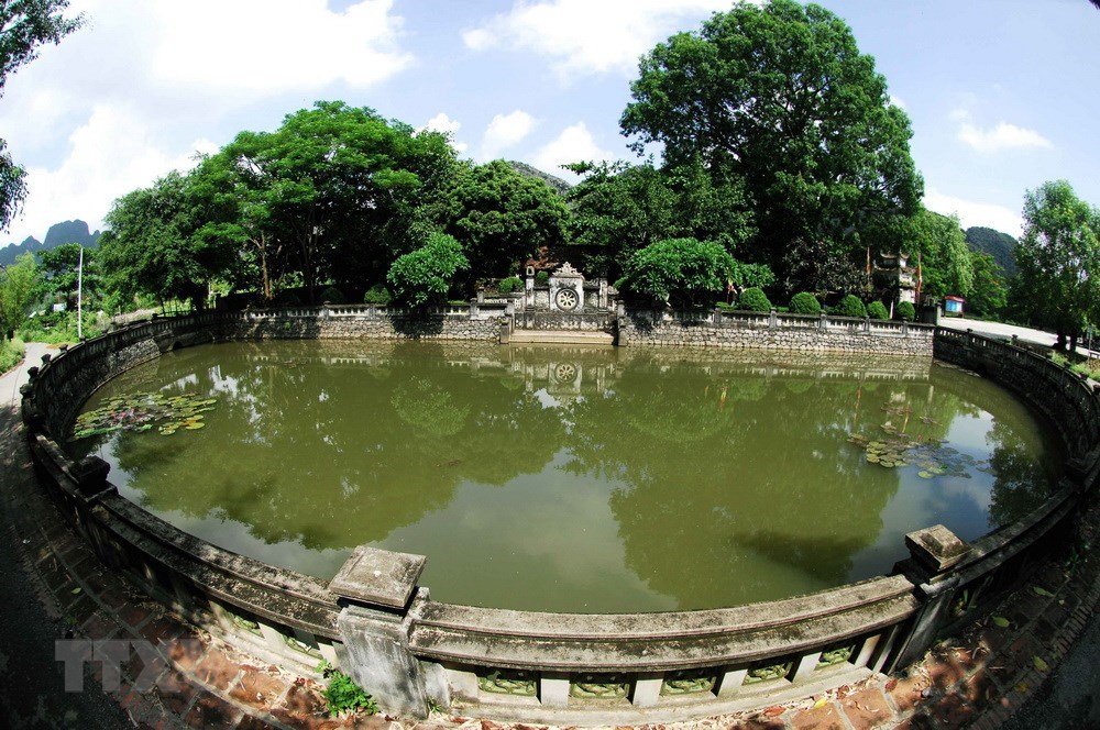Trang An - meeting place of river and mountains