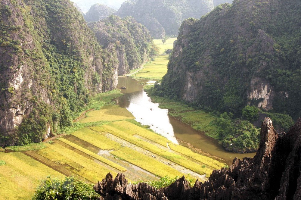 Trang An - meeting place of river and mountains