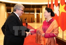 top legislator expects more swiss businesses to invest in vietnam